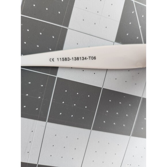 Womens Cat Eye Sunglasses with Case B18 - Picture 3 of 7